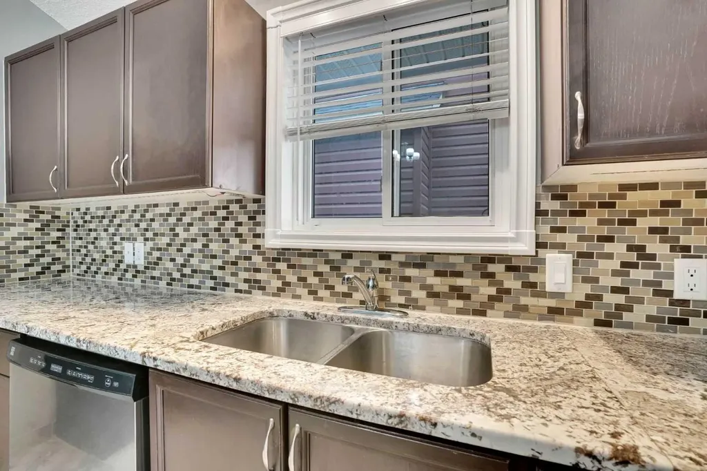 131 Martinridge Grove NE Calgary AB T3J 3M4