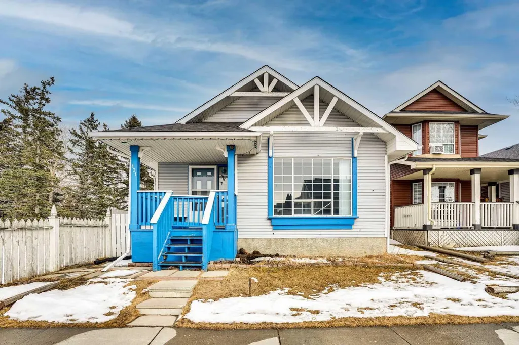 131 Martinridge Grove NE Calgary AB T3J 3M4