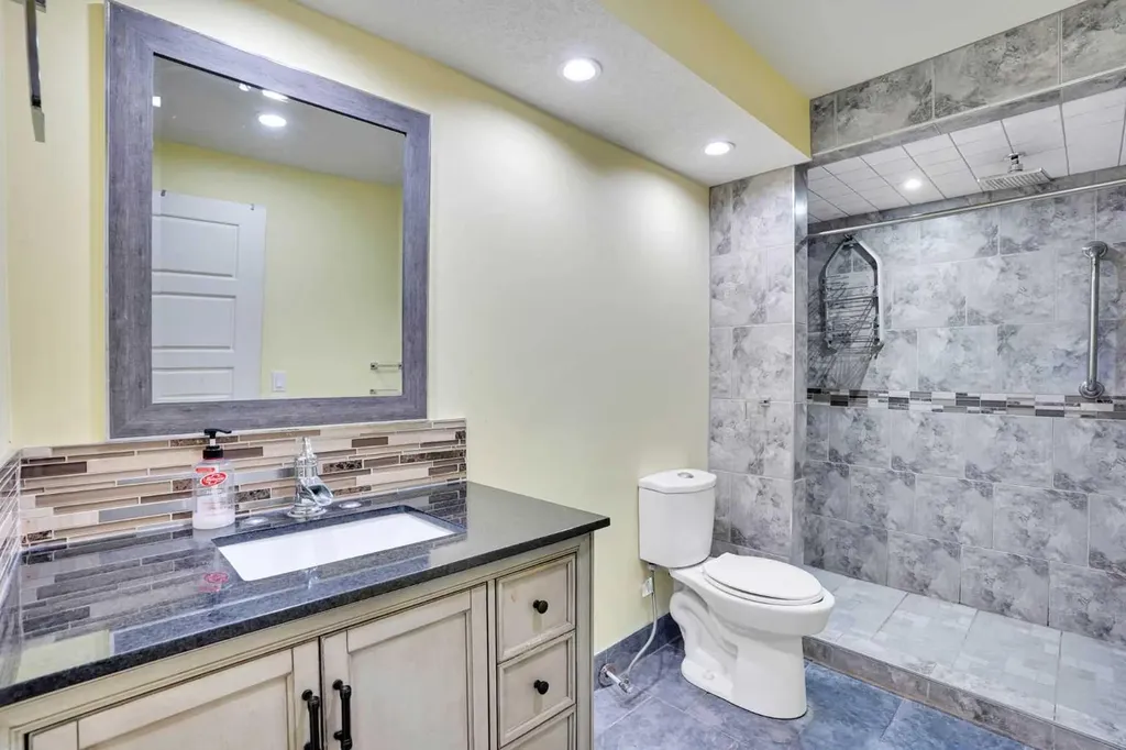 131 Martinridge Grove NE Calgary AB T3J 3M4