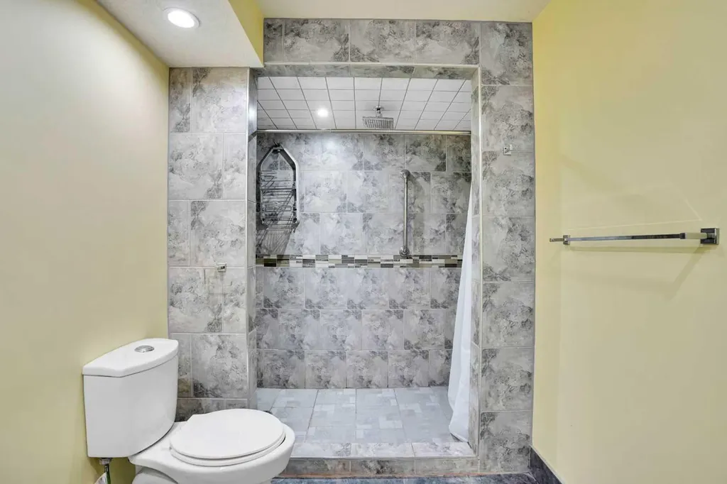 131 Martinridge Grove NE Calgary AB T3J 3M4