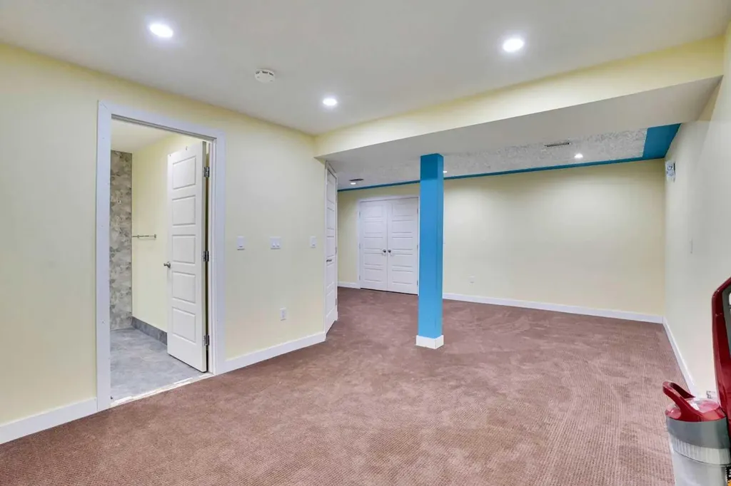 131 Martinridge Grove NE Calgary AB T3J 3M4