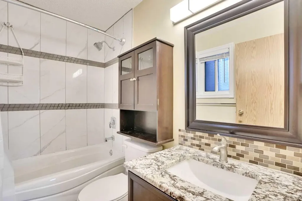 131 Martinridge Grove NE Calgary AB T3J 3M4