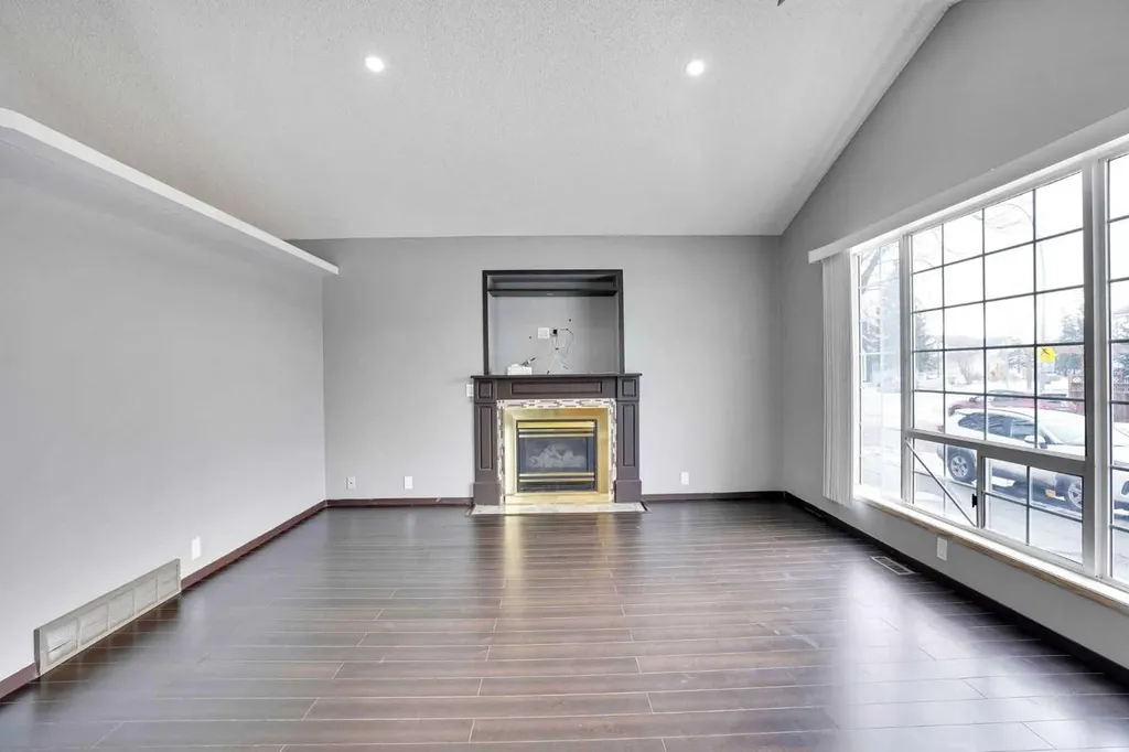 131 Martinridge Grove NE Calgary AB T3J 3M4