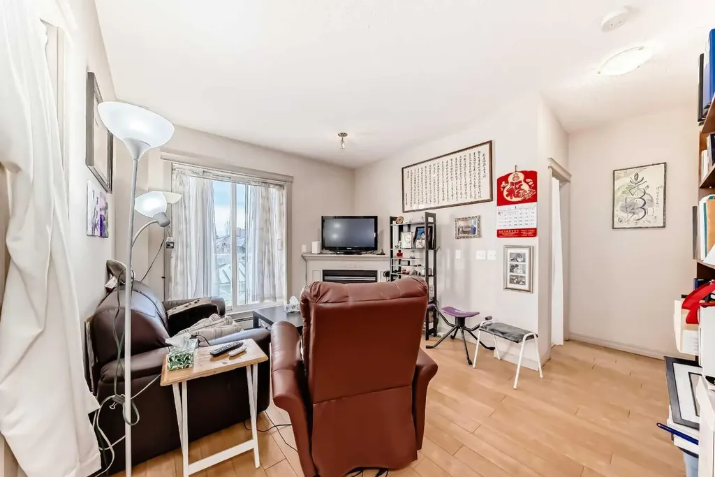 1507 Centre A Street NE Calgary AB T3K 2Z8