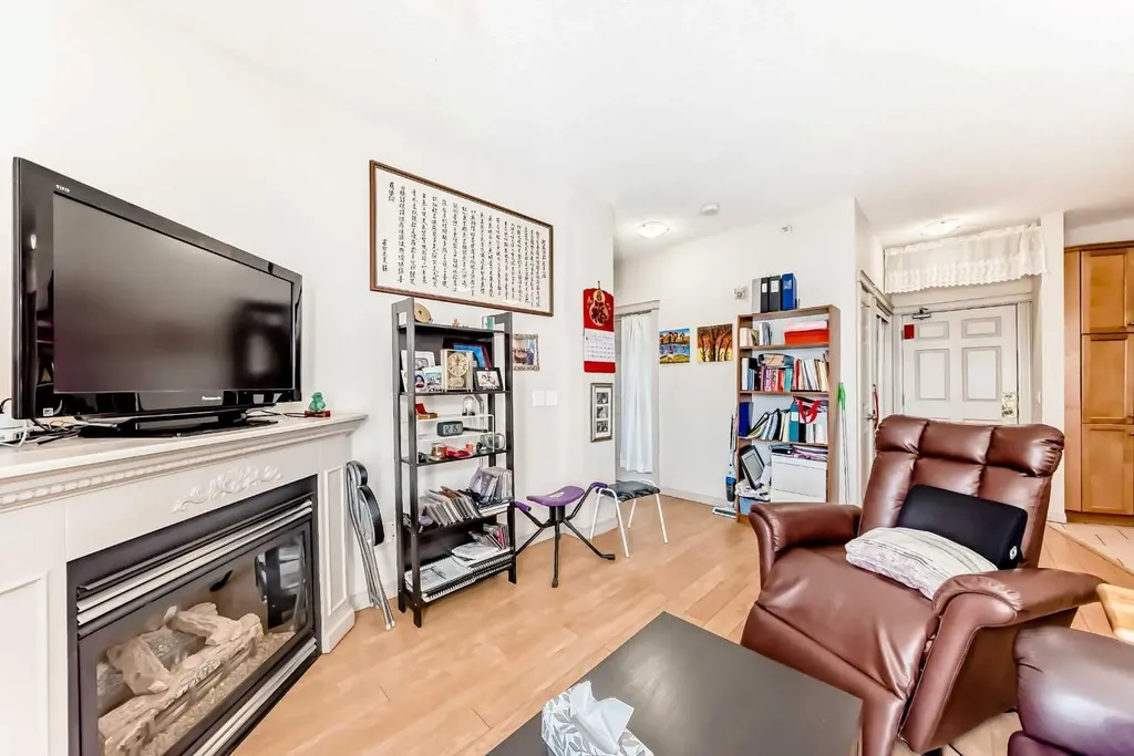 1507 Centre A Street NE Calgary AB T3K 2Z8