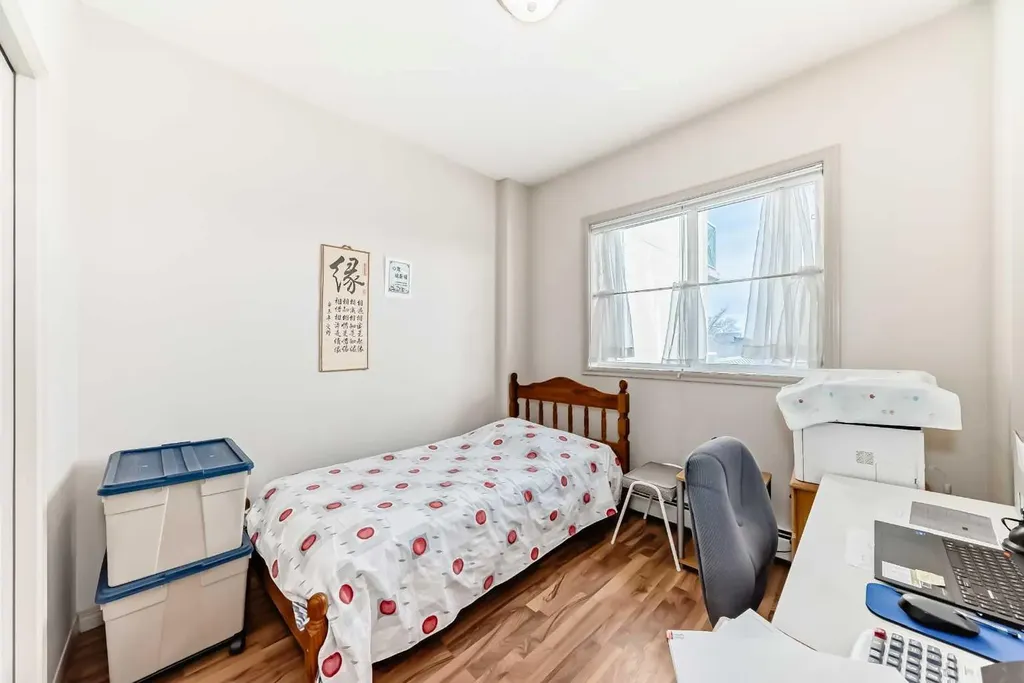 1507 Centre A Street NE Calgary AB T3K 2Z8