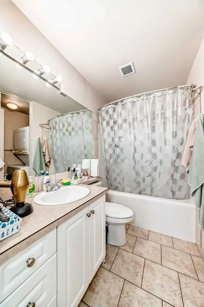 1507 Centre A Street NE Calgary AB T3K 2Z8