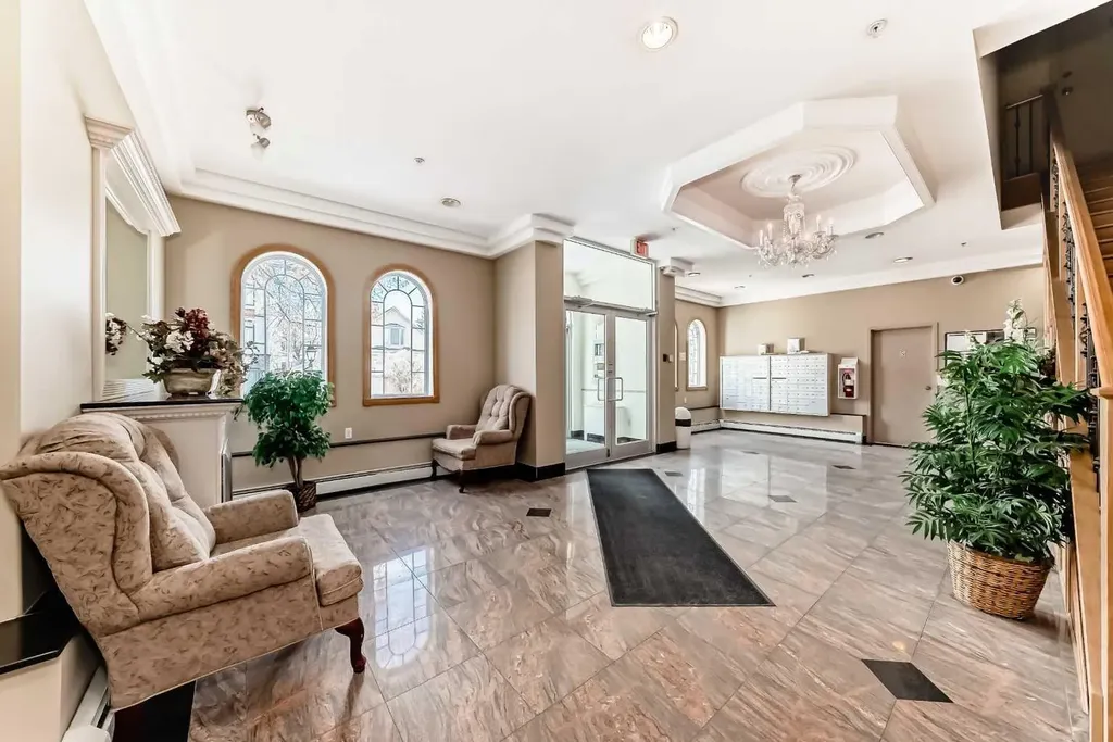 1507 Centre A Street NE Calgary AB T3K 2Z8