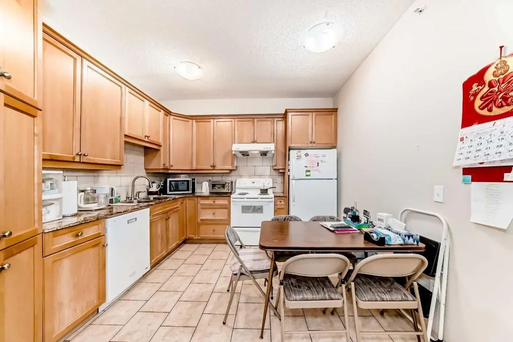 1507 Centre A Street NE Calgary AB T3K 2Z8