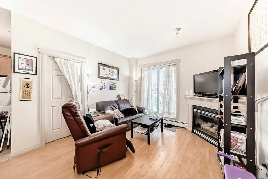 1507 Centre A Street NE Calgary AB T3K 2Z8