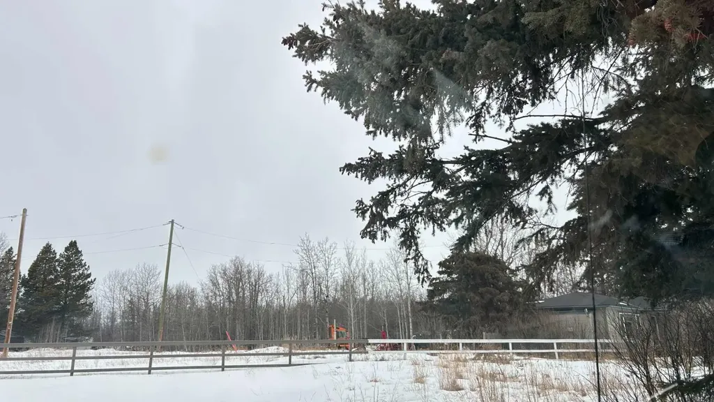 5400 Davies Street Innisfail AB T4G 1E3