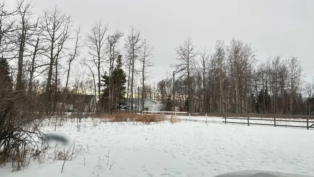 5400 Davies Street Innisfail AB T4G 1E3