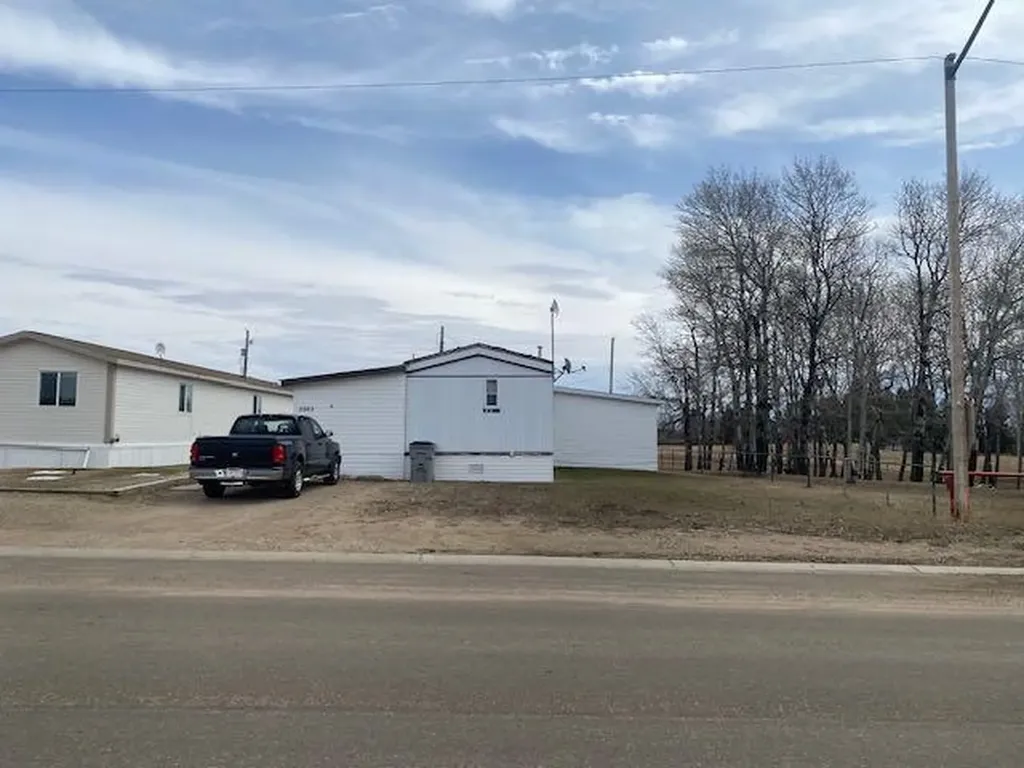 5503 51 Street Edgerton AB T0B 1K0