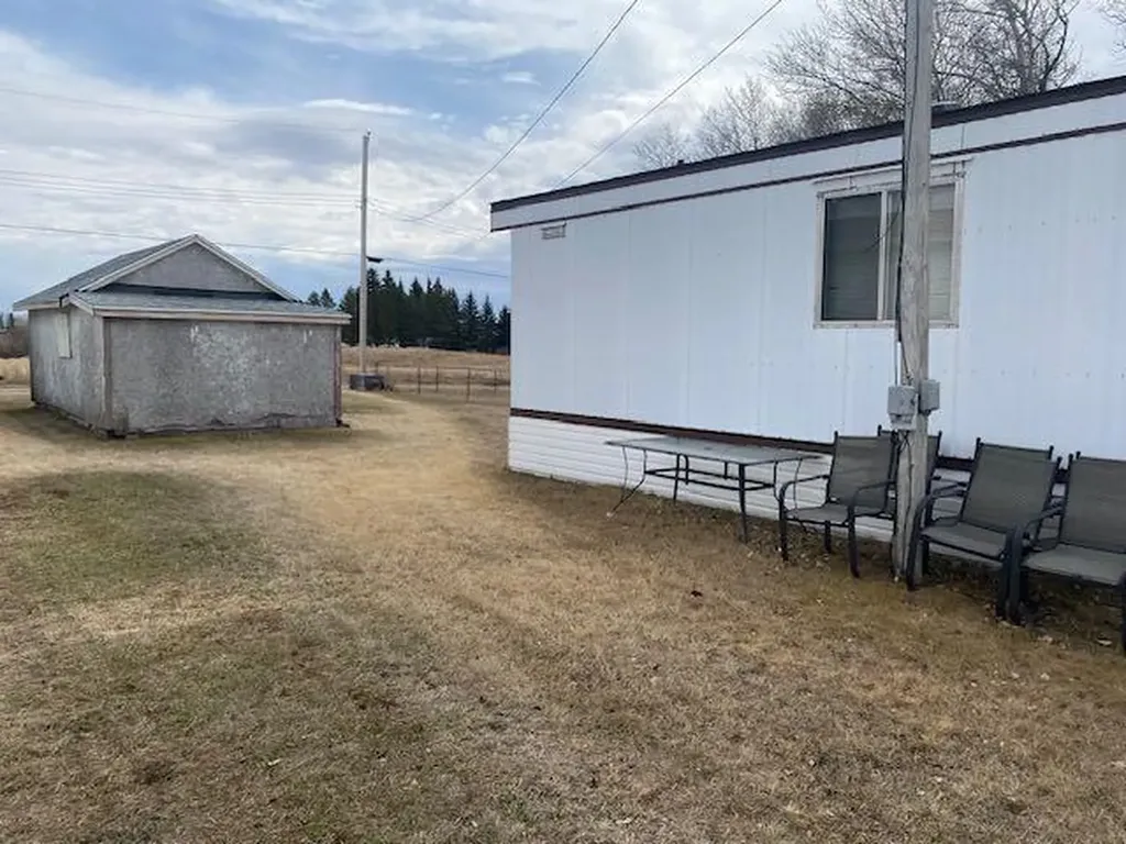 5503 51 Street Edgerton AB T0B 1K0