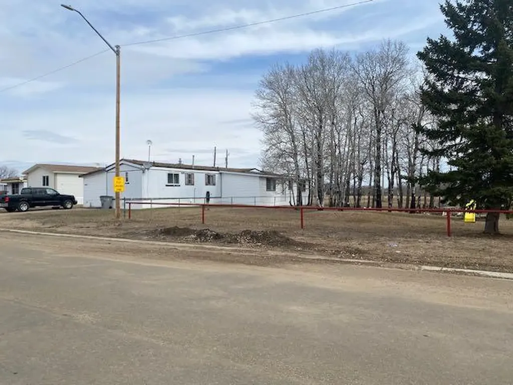 5503 51 Street Edgerton AB T0B 1K0