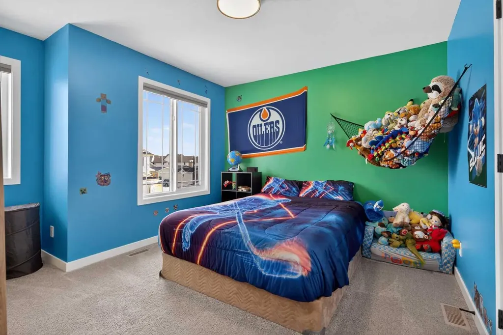 553 Baywater Manor SW Airdrie AB T4B 5R7