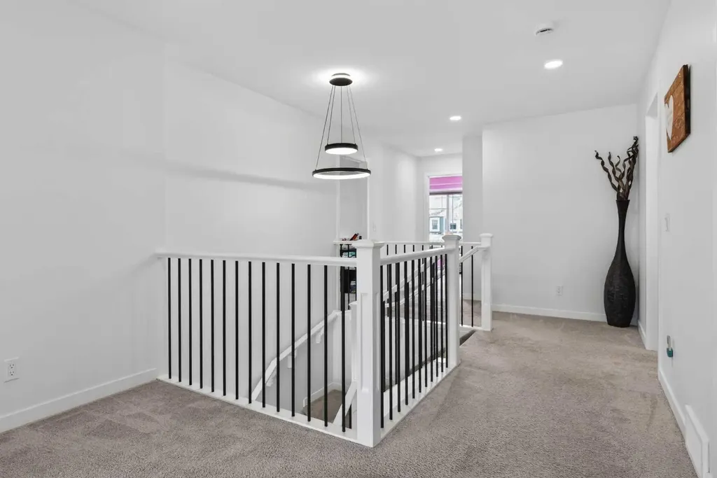 553 Baywater Manor SW Airdrie AB T4B 5R7