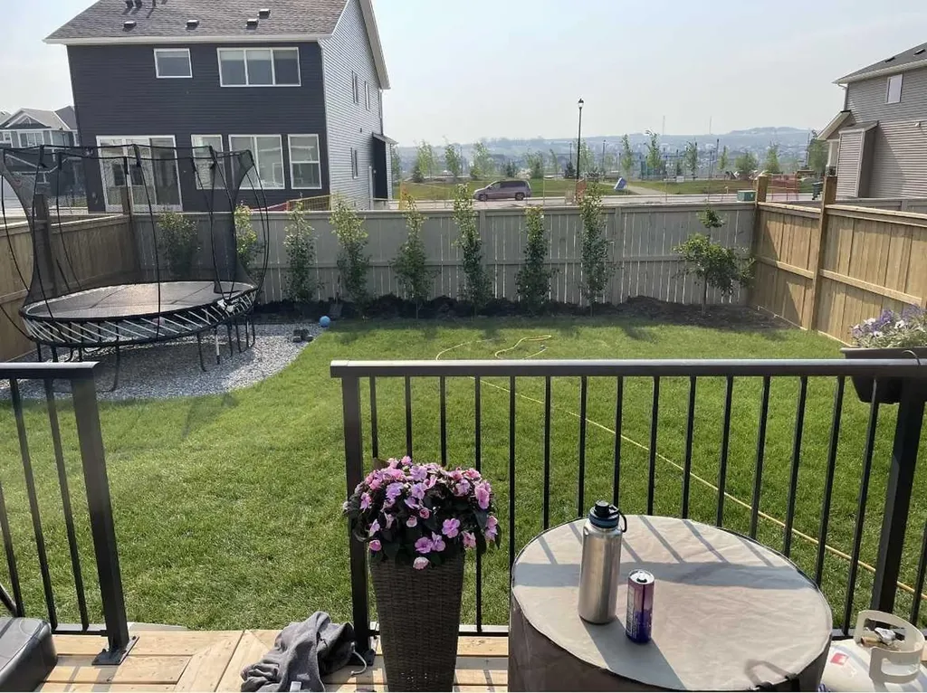 553 Baywater Manor SW Airdrie AB T4B 5R7