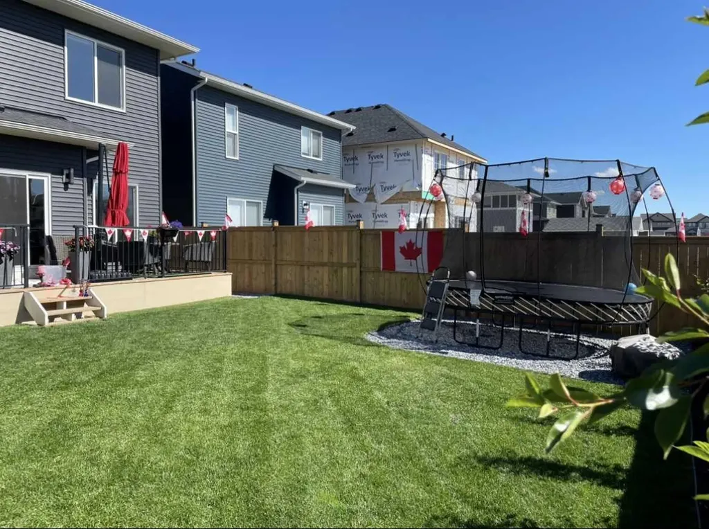 553 Baywater Manor SW Airdrie AB T4B 5R7