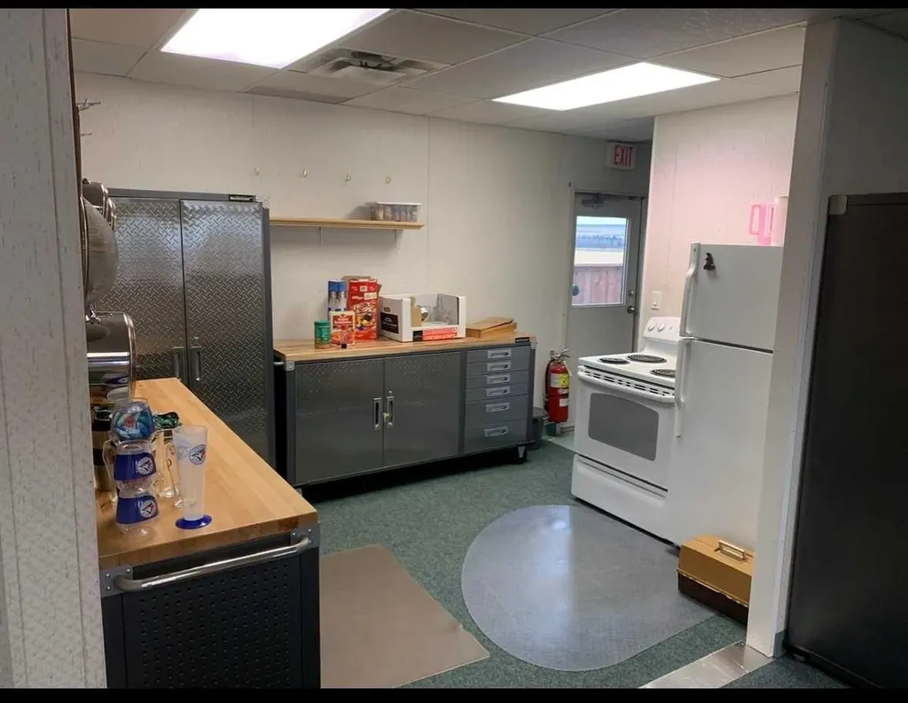 301 3rd Avenue W Beaverlodge AB T0H 0C0