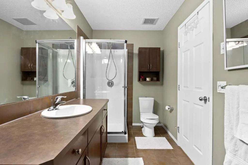 73 Sunset Heights Cochrane AB T4C 0C7
