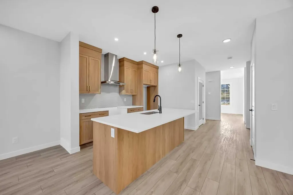 26 Versant Path SW Calgary AB T2Y 0Z4