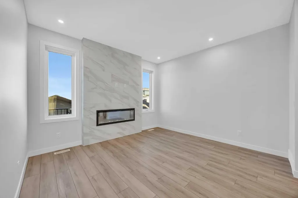 26 Versant Path SW Calgary AB T2Y 0Z4