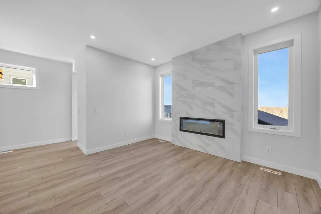 26 Versant Path SW Calgary AB T2Y 0Z4