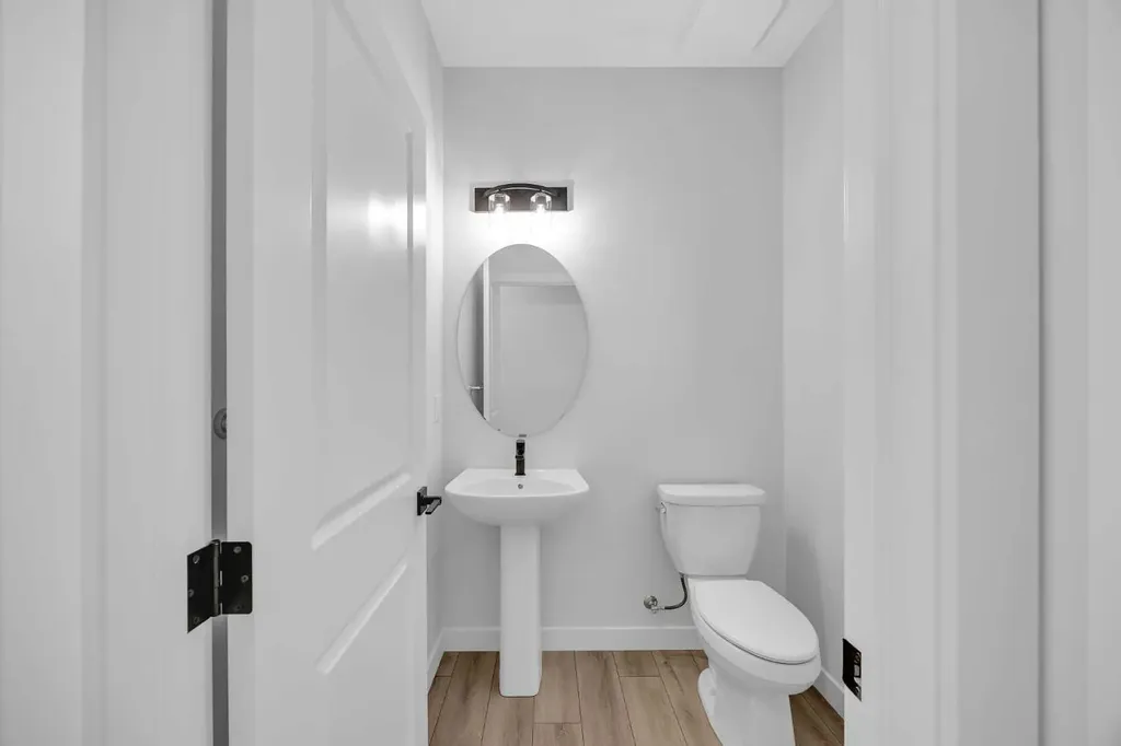 26 Versant Path SW Calgary AB T2Y 0Z4
