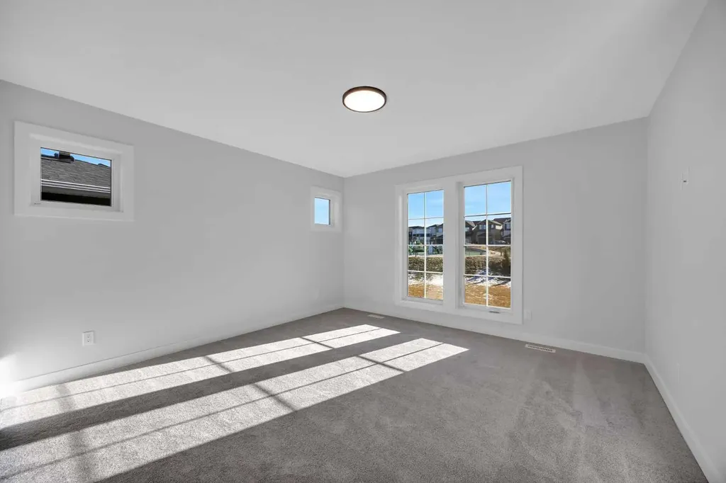 26 Versant Path SW Calgary AB T2Y 0Z4