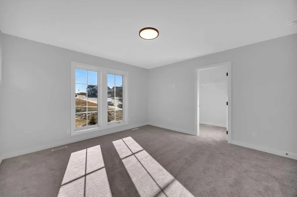26 Versant Path SW Calgary AB T2Y 0Z4