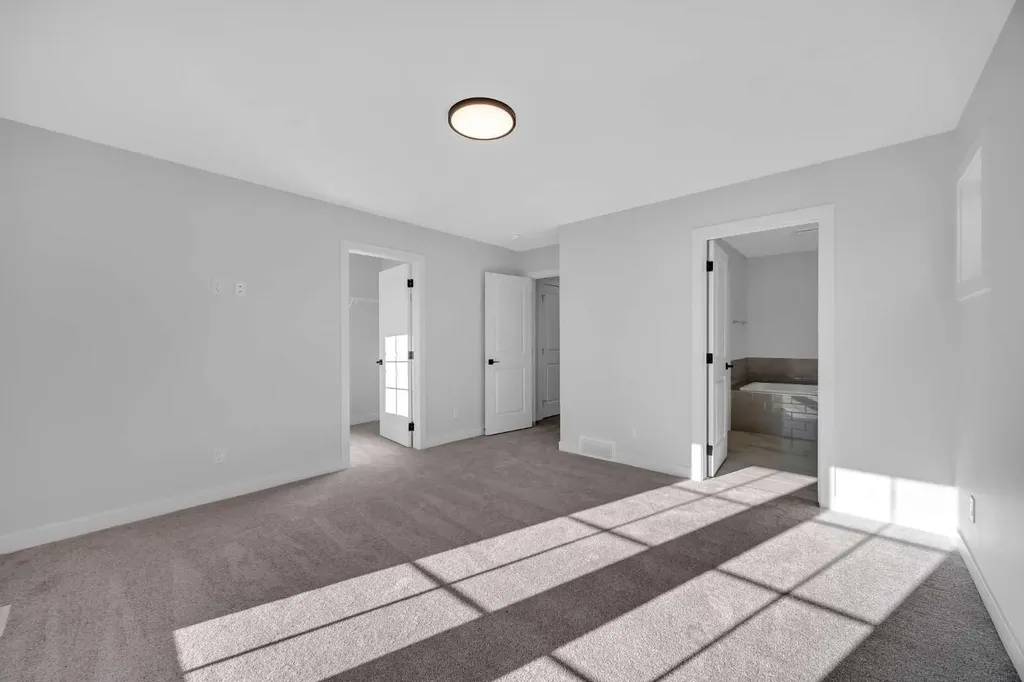 26 Versant Path SW Calgary AB T2Y 0Z4