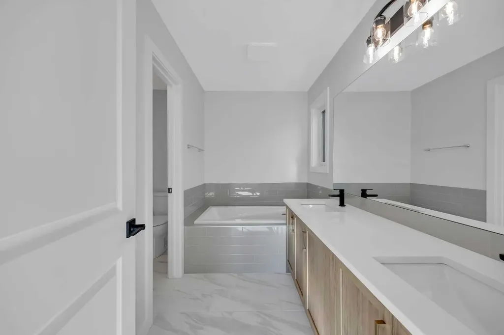 26 Versant Path SW Calgary AB T2Y 0Z4