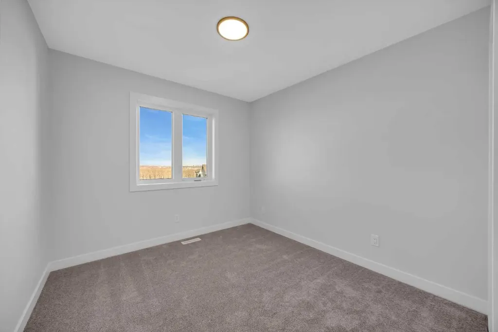 26 Versant Path SW Calgary AB T2Y 0Z4