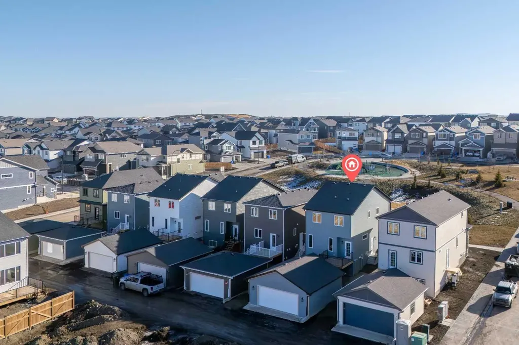 26 Versant Path SW Calgary AB T2Y 0Z4