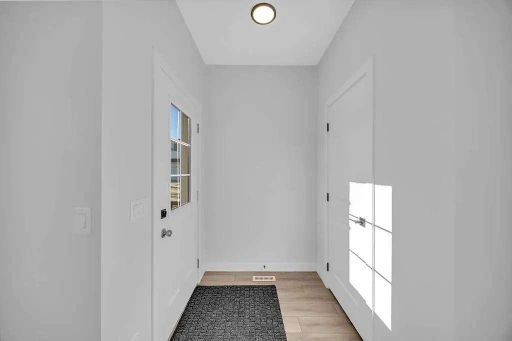 26 Versant Path SW Calgary AB T2Y 0Z4