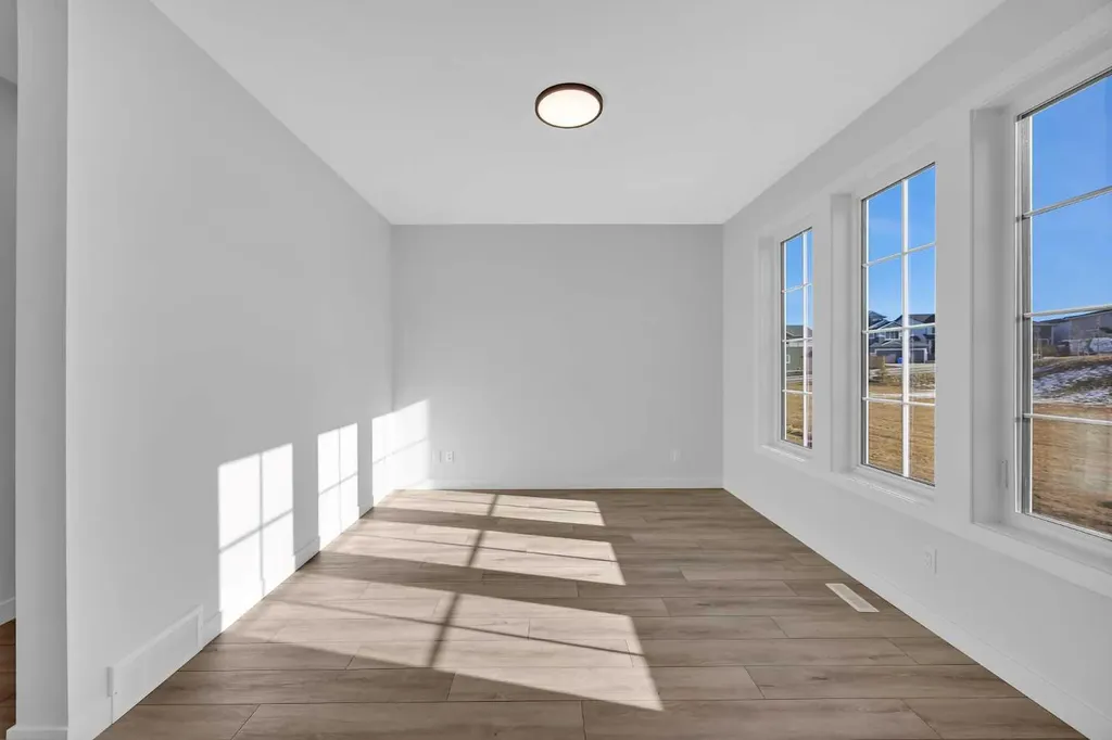 26 Versant Path SW Calgary AB T2Y 0Z4