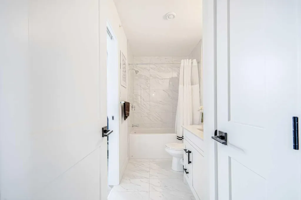 200 Seton Circle SE Calgary AB T3M 3X1