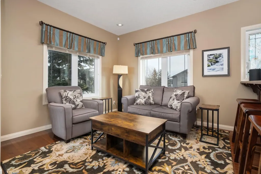 3804 69a Street Close Camrose AB T4V 5A8