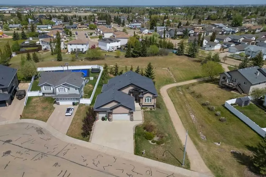 3804 69a Street Close Camrose AB T4V 5A8