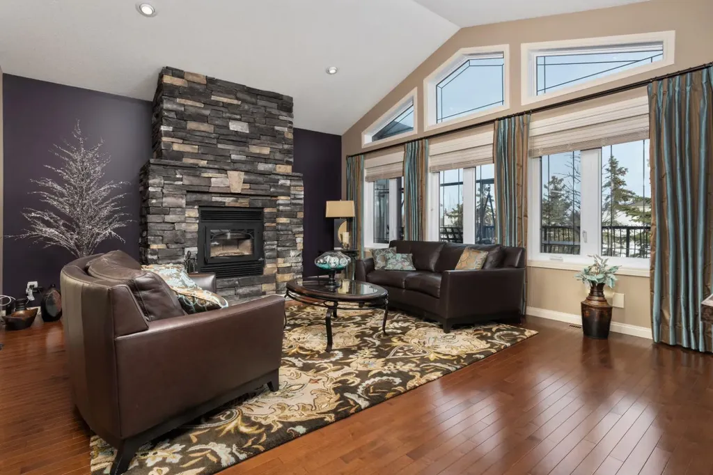 3804 69a Street Close Camrose AB T4V 5A8
