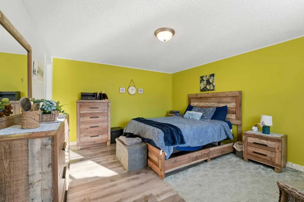 106 Bayshore Drive Sylvan Lake AB T4S 0A7