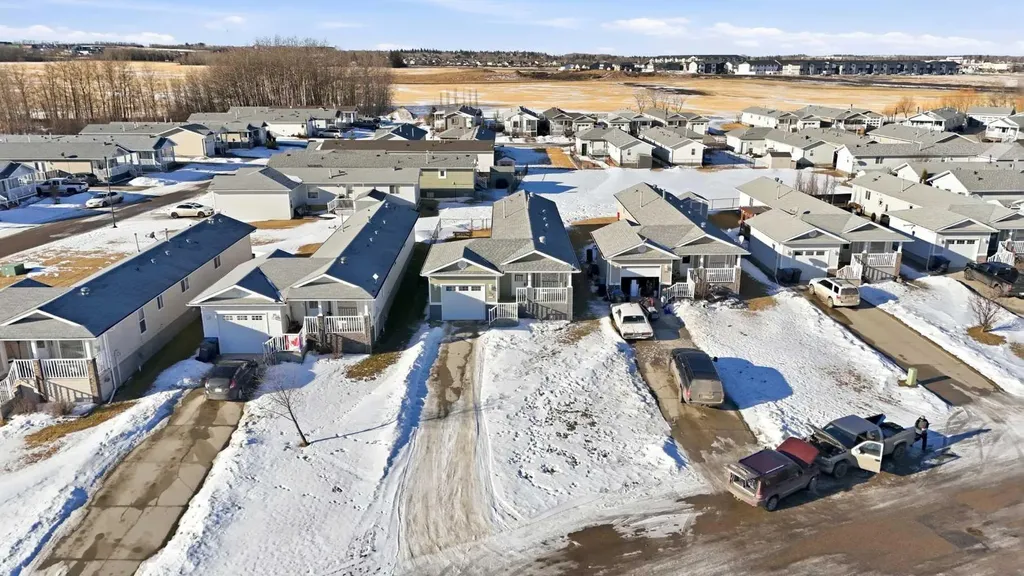 106 Bayshore Drive Sylvan Lake AB T4S 0A7
