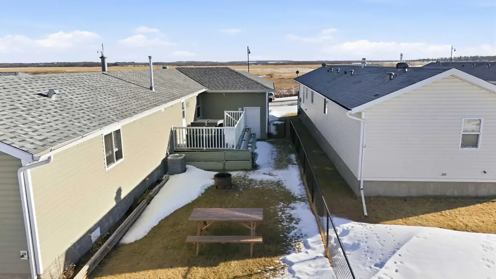 106 Bayshore Drive Sylvan Lake AB T4S 0A7