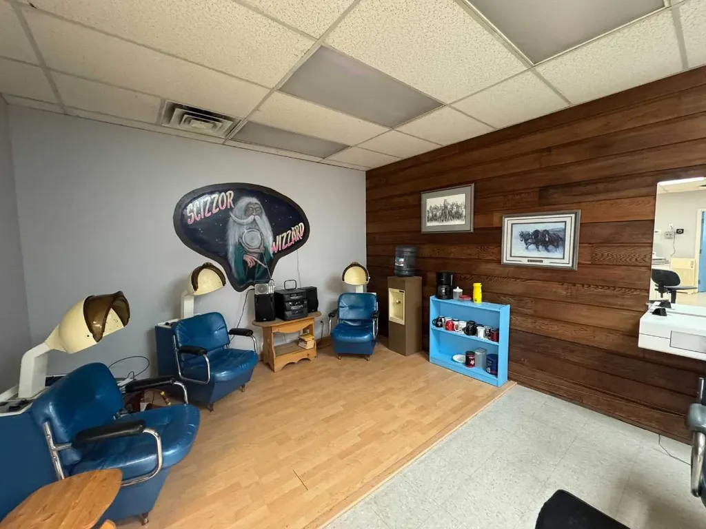 5033 50 Avenue Ponoka AB T4J1C5