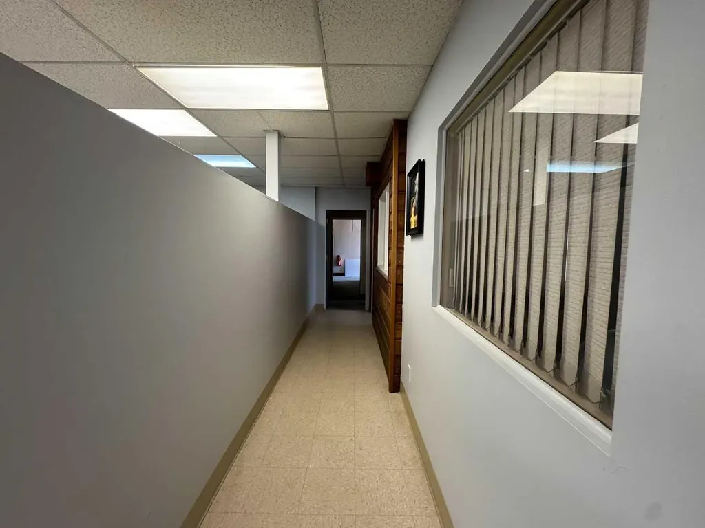 5033 50 Avenue Ponoka AB T4J1C5