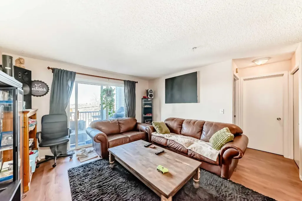 6224 17 Avenue SE Calgary AB T2A 7X8