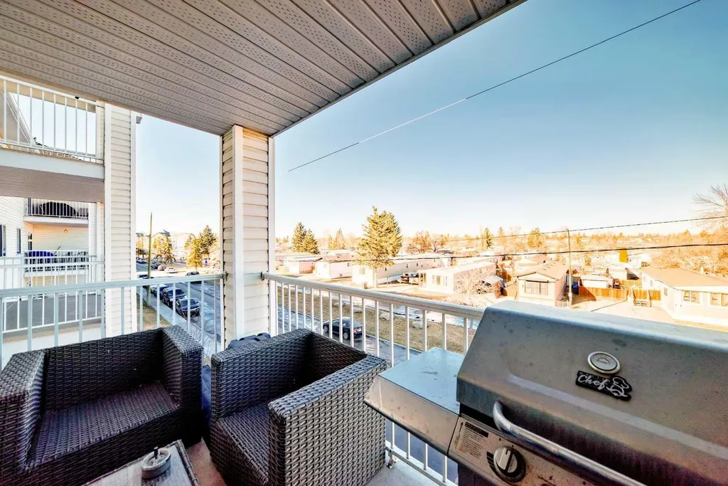 6224 17 Avenue SE Calgary AB T2A 7X8