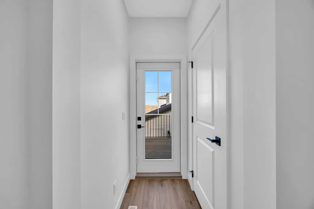 14 Versant Path SW Calgary AB T2Y 0Z5