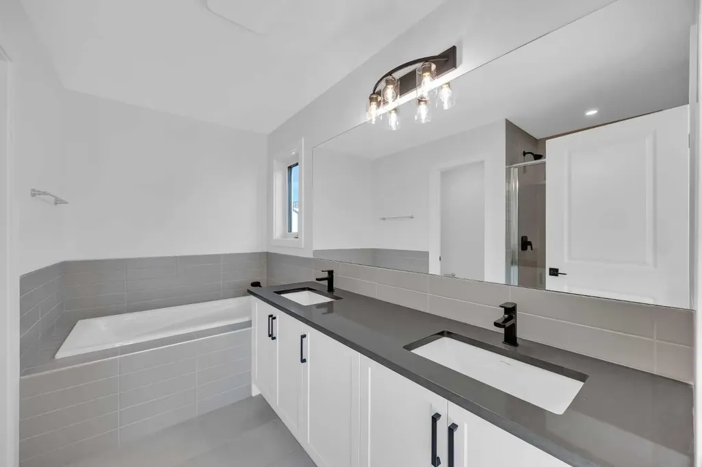 14 Versant Path SW Calgary AB T2Y 0Z5